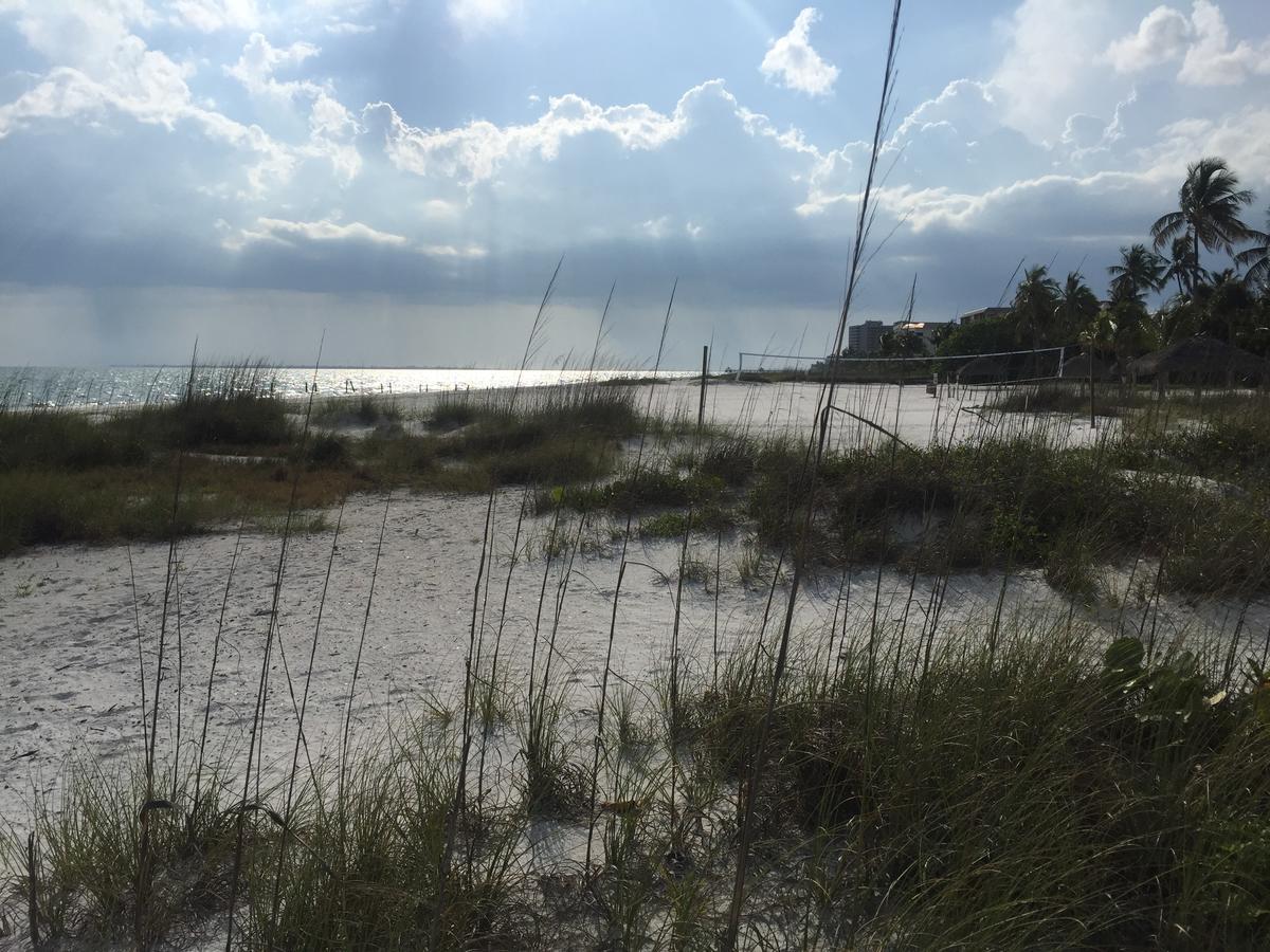 Sandy Beach Fort Myers Beach Exterior foto